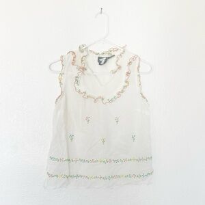 Anthropologie Girls from Savoy Embroidered Blouse Delicate Flowers Ruffles Sweet